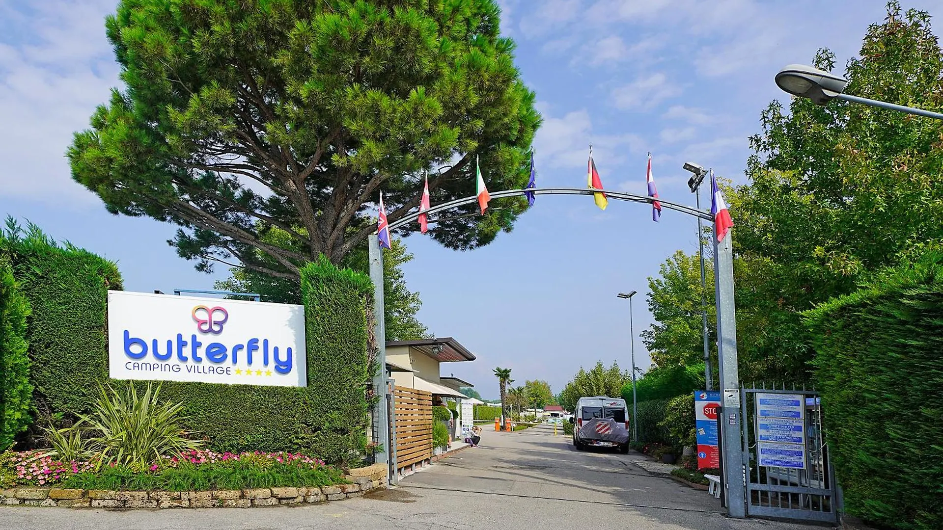 Butterfly Camping Village 페스키에라델가르다 캠프장