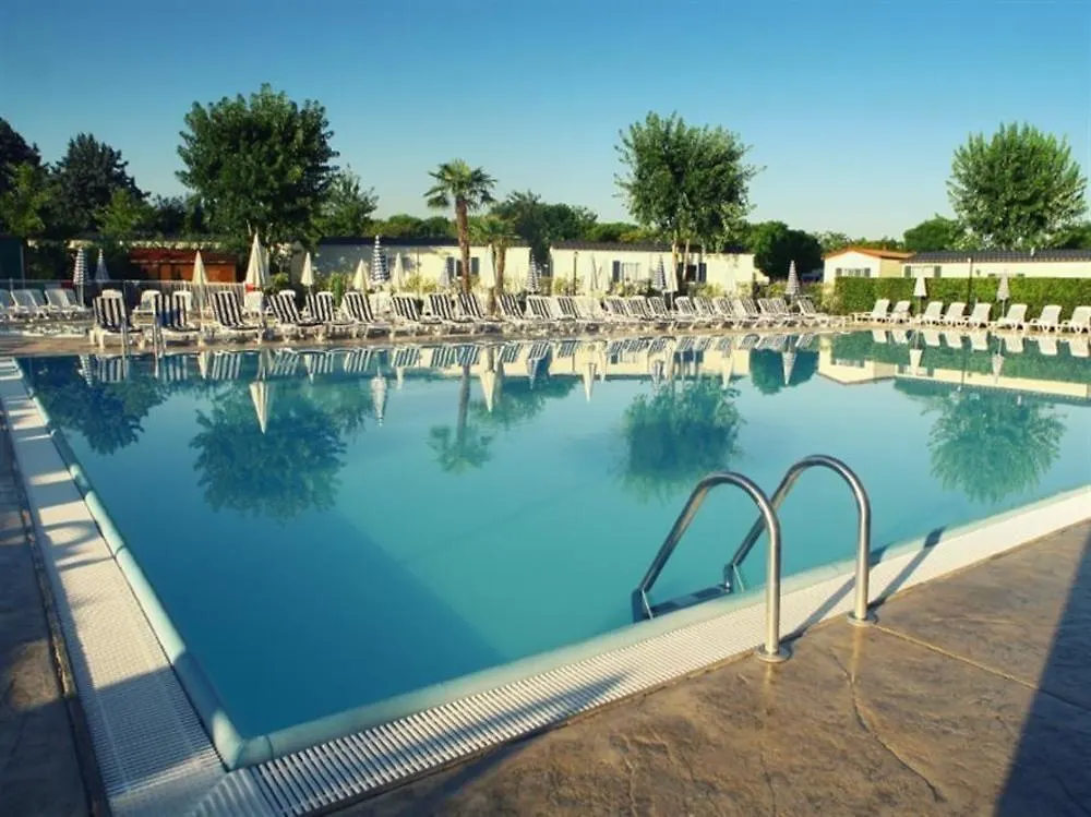 Butterfly Camping Village 페스키에라델가르다