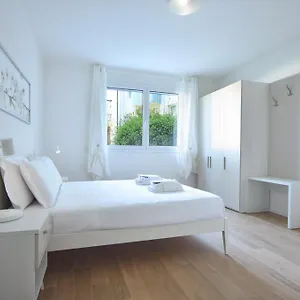 Apartament Welc-om Santa Sofia
