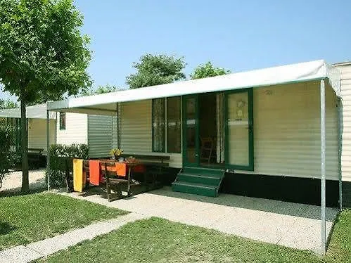 Кемпинг Butterfly Camping Village Пескьера-дель-Гарда
